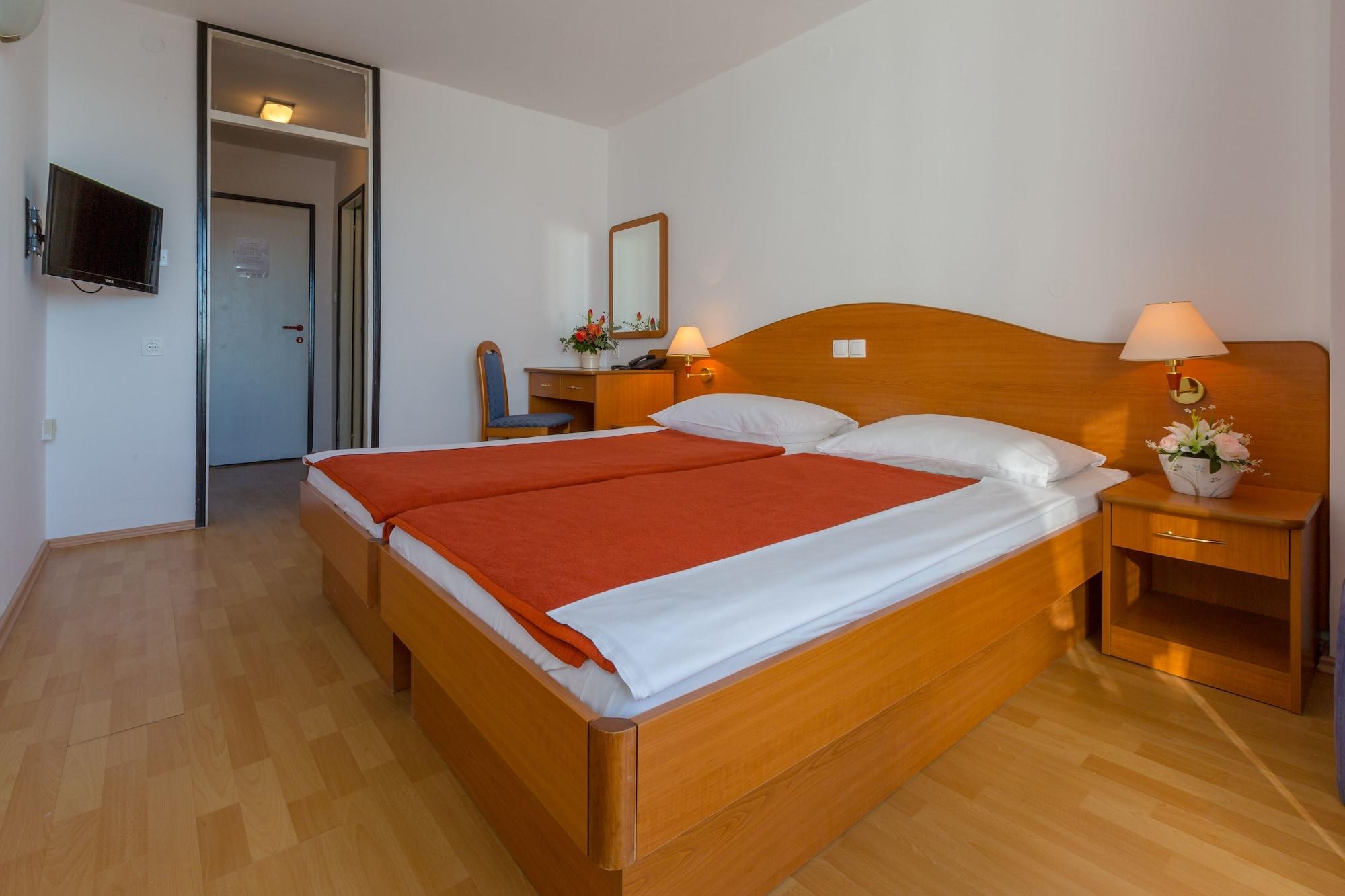 Hotel International Crikvenica Esterno foto