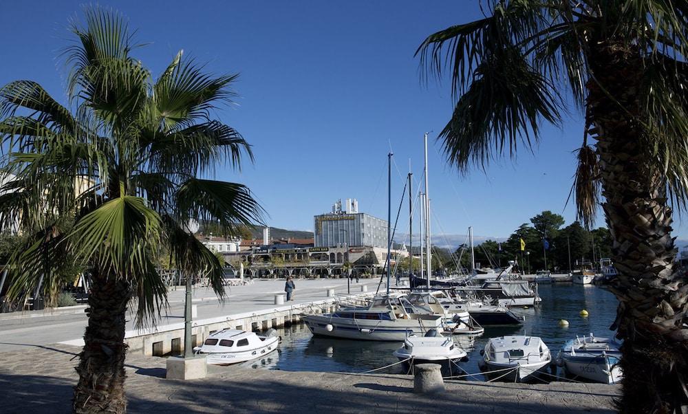 Hotel International Crikvenica Esterno foto