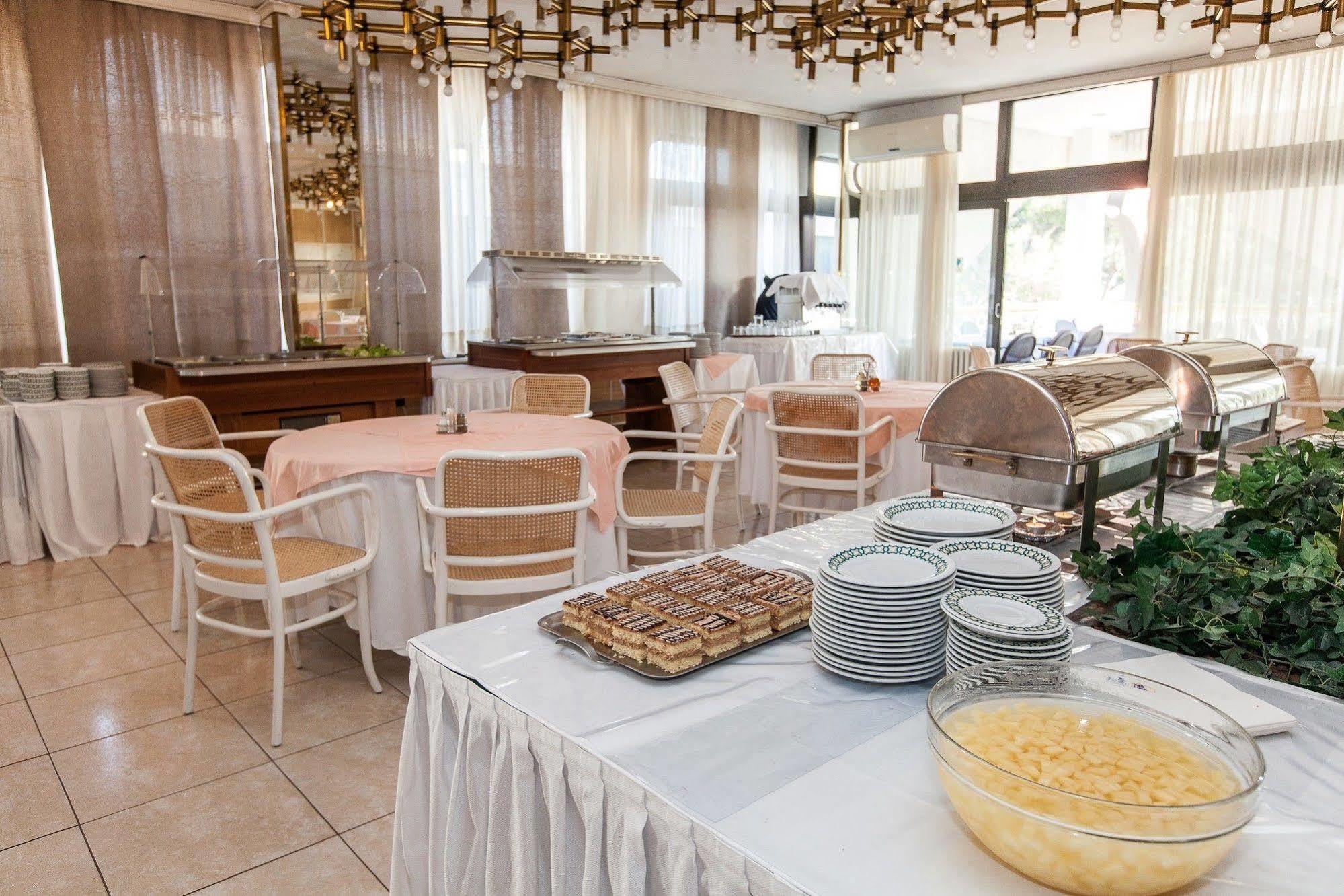 Hotel International Crikvenica Esterno foto
